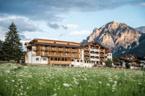 Гостиница Hotel Mareo Dolomites  Сан Виджилио